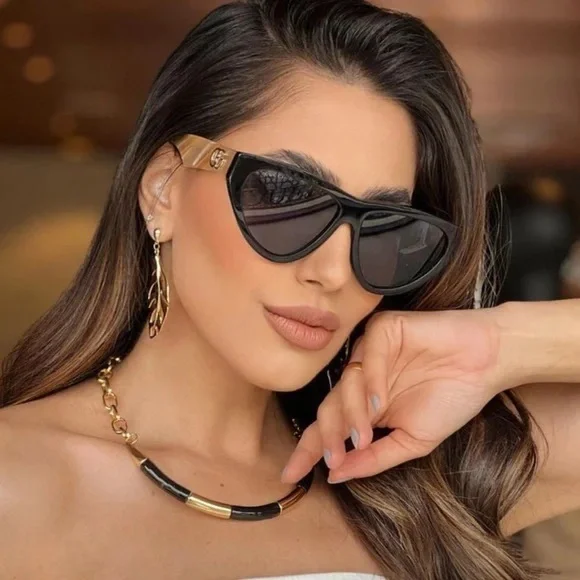 New Gucci Blue Cat Eye Ladies Sunglasses GG1333S 004 - Picture 6 of 17